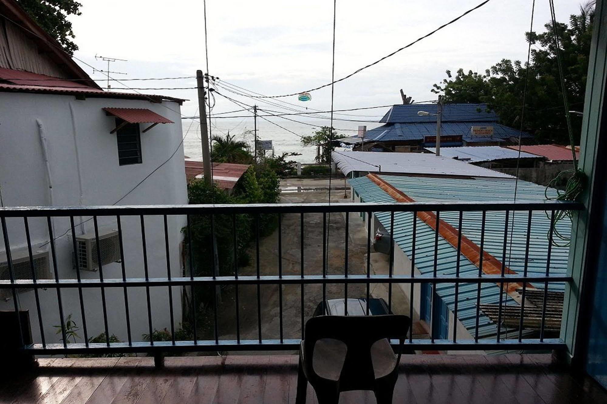 Baba'S Guest House By The Sea Batu Ferringhi Eksteriør bilde